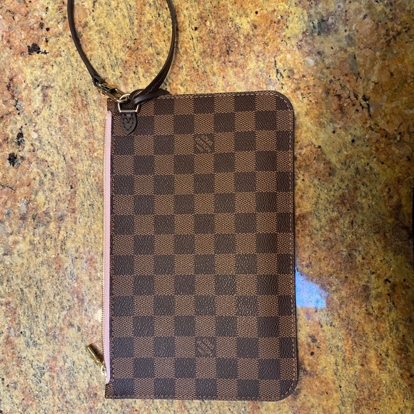 ✨SOLD✨Louis Vuitton DE Neverfull MM pouch - Picture 1 of 16